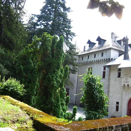 Holiday home Renovated Castle With Swimming Pool *