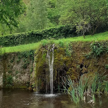 Renovated Castle With Swimming Pool Feriehus