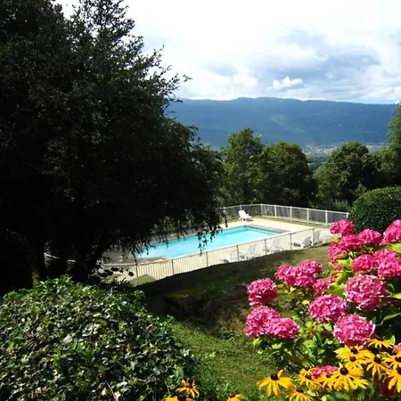Holiday home Renovated Castle With Swimming Pool Serrieres-en-Chautagne